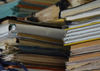 Guerra in Ucraina, l’offerta di un’azienda italiana: pronti a salvare gratis patrimono archivistico