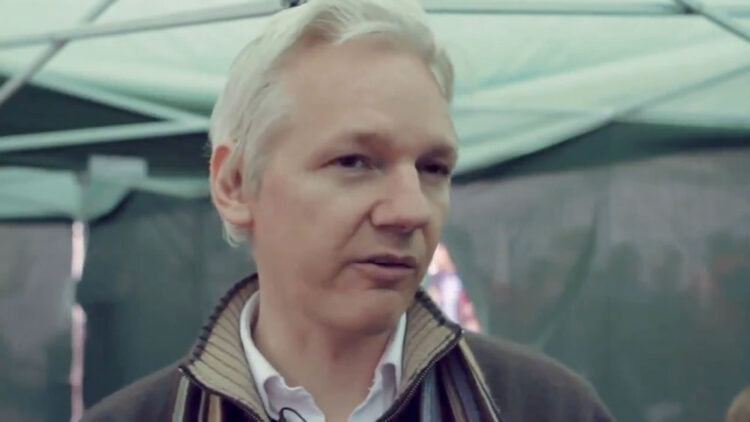 Tirelli (Lgr): contrari all’estradizione di Assange, rischia la vita