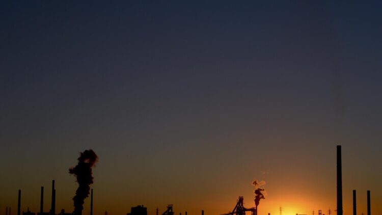 Tribunale, ‘sospendere attività stabilimento Ilva per rischi su salute’