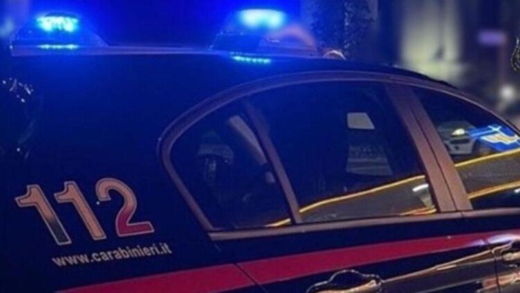 Minorenni in fuga a 150 chilometri orari inseguiti dai carabinieri per le strade di Napoli
