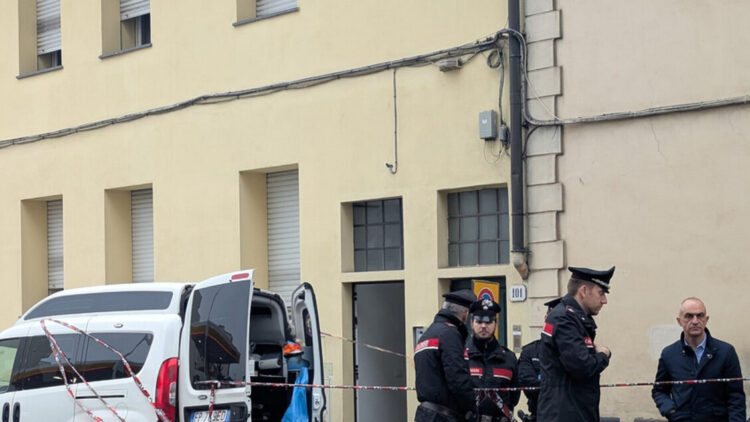 Uomo ucciso a Firenze, 3 arresti per omicidio nella notte