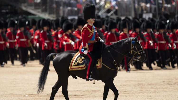 Sun, ‘Andrea non può più cavalcare per non esporsi ai fotografi’