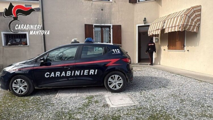 Sfrattato, operaio si suicida in casa nel Mantovano