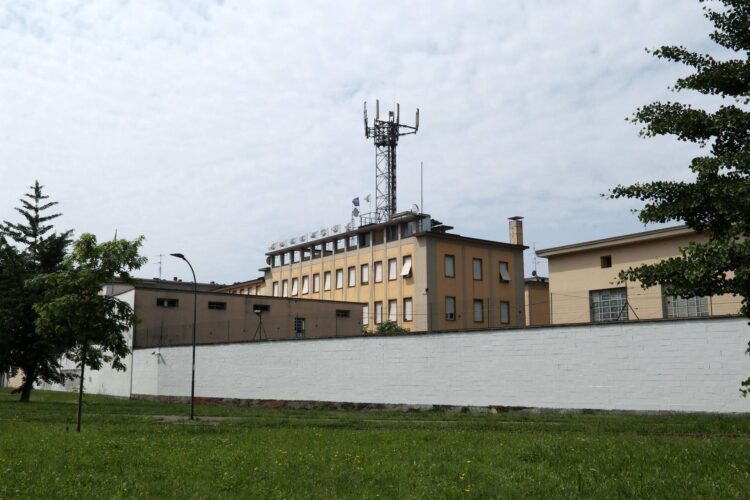 Lega, artificieri nella sede di via Bellerio: rientrato l’allarme bomba