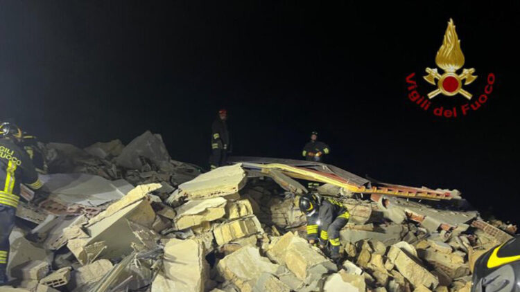 Crollo palazzina disabitata a Licata, nessuno sotto le macerie