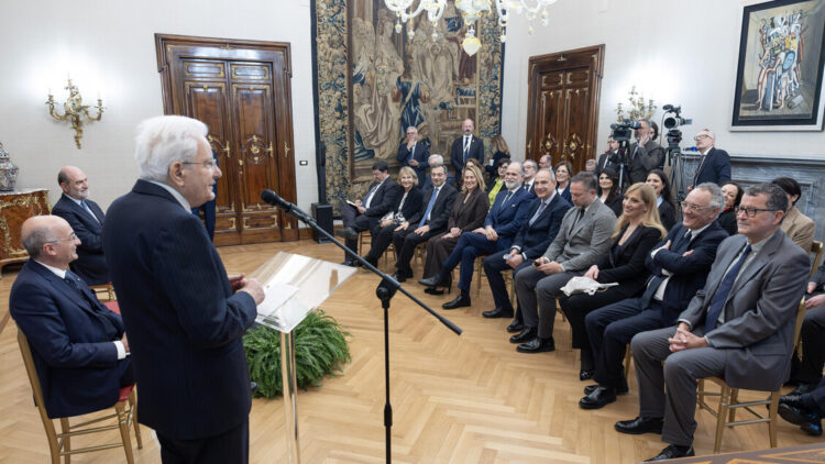 L’augurio di Mattarella al Tg2, media non spettacolarizzino le tragedie