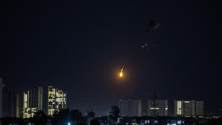 Baghdad, droni contro l’aeroporto e giacimenti petroliferi a Bassora