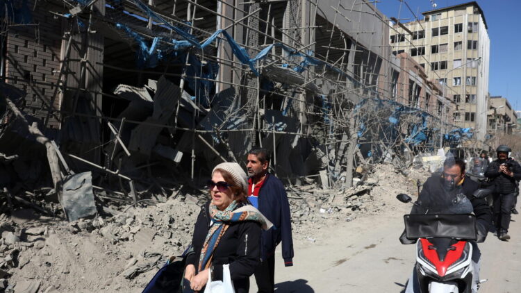 Giovane iraniana, 57 Paesi musulmani, nessuno mai dalla nostra parte