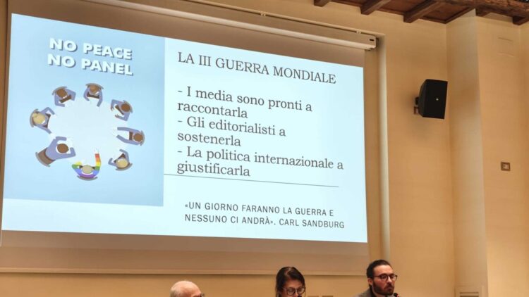 I media e la guerra, il racconto della complessità e la pace ‘che non fa clic’