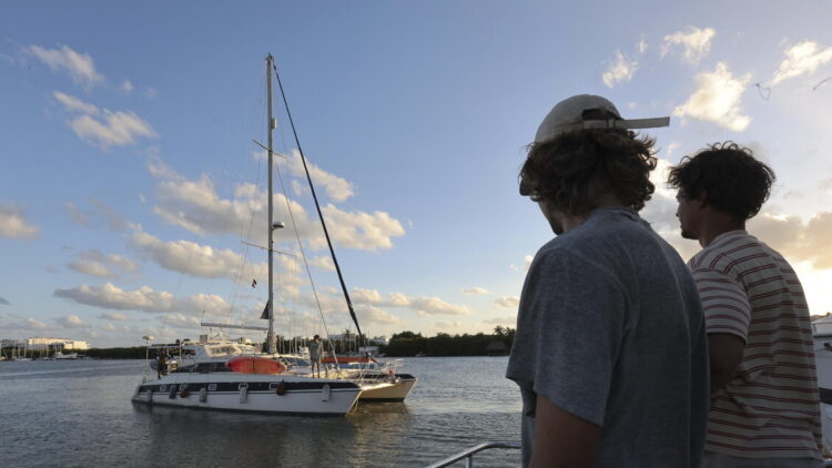 Aiuti a Cuba, proseguono le ricerche di due imbarcazioni scomparse