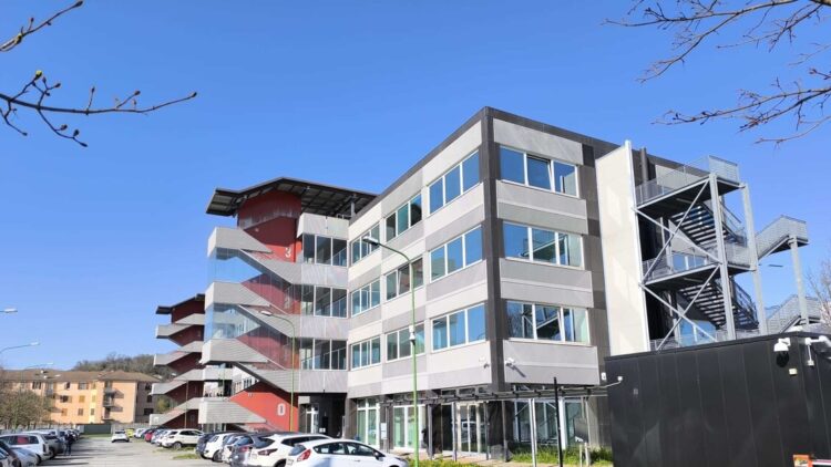 Maltrattamenti all’ex moglie, a porte chiuse il processo a Omar Favaro