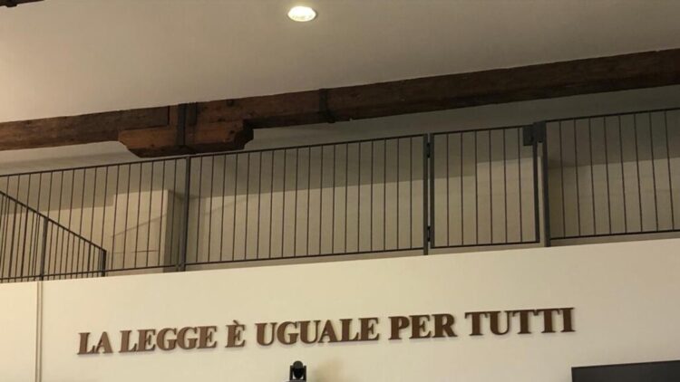 Negate le riprese di ‘Le Iene’ ad un processo, ‘non è solo giornalismo’