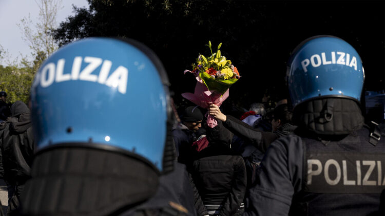 Manifestazione anarchica a Roma, 91 fermi preventivi