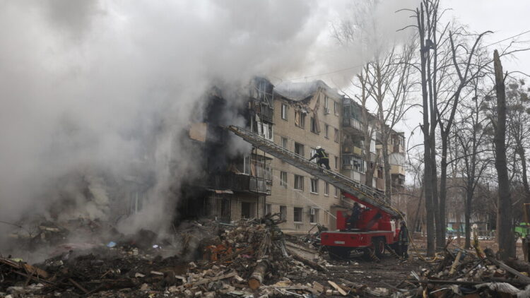 Nove morti e numerosi feriti nei raid russi sull’Ucraina