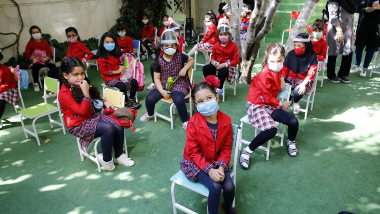 Restano chiuse le suole in Iran, attività solo da remoto