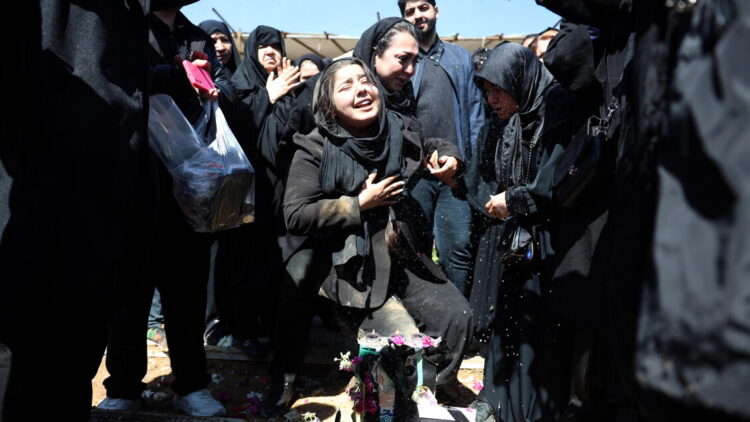 Teheran, ‘oltre 2.000 vittime della guerra, 216 i bambini’