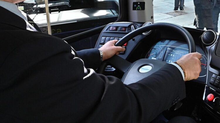 Violenta lite in stazione nel Torinese, autista Gtt finito in ospedale
