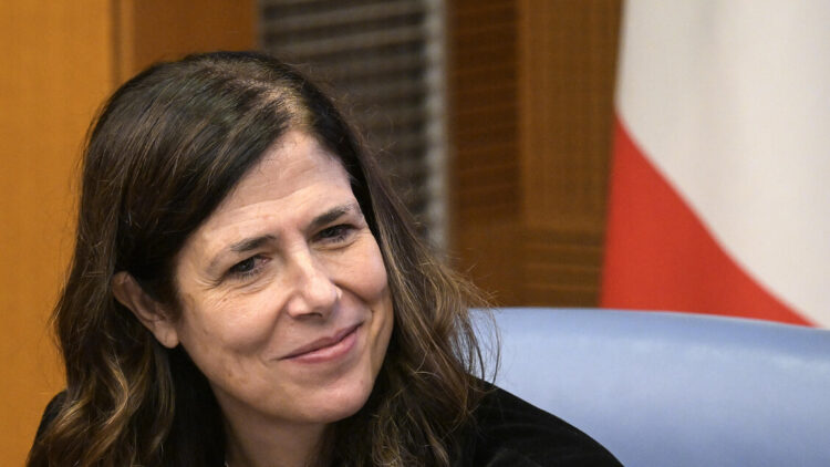 Nessuna decadenza per la governatrice sarda Alessandra Todde