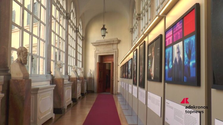 Arte: al Senato la mostra fotografica di Fondazione Bracco che celebra le donne nella scienza