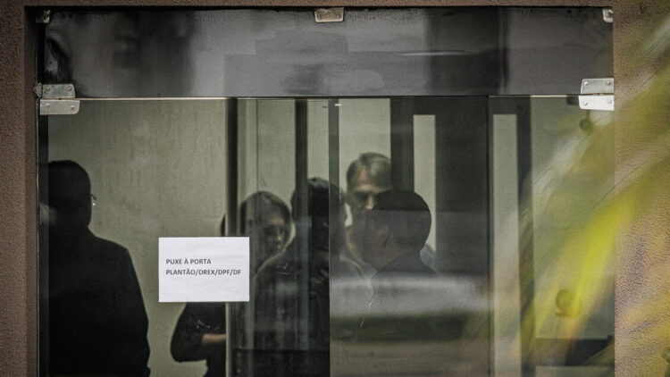 Bolsonaro dimesso dall’ospedale resterà ai domiciliari per 90 giorni