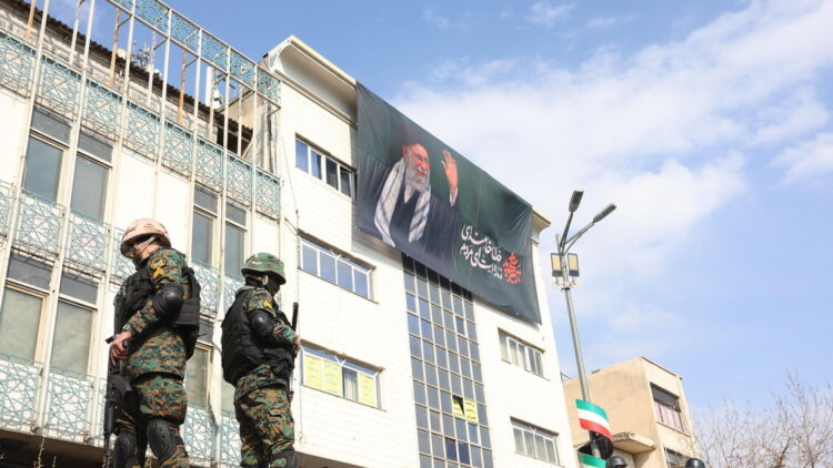 Media Iran, 466 persone arrestate per ‘attività online contro sicurezza’