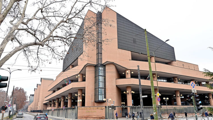 Aggressione a un maestro, chiesti un anno e otto mesi per Don Ali