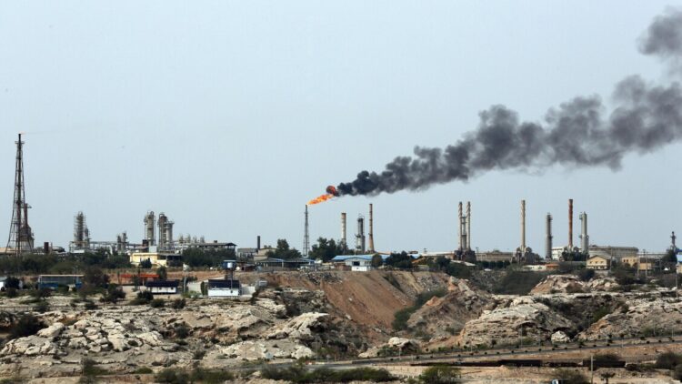 Usa, colpiti oltre 90 obiettivi militari iraniani sull’isola di Kharg