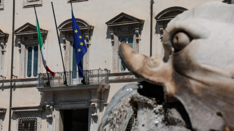 Il governo lavora al decreto primo maggio, tre ipotesi in campo