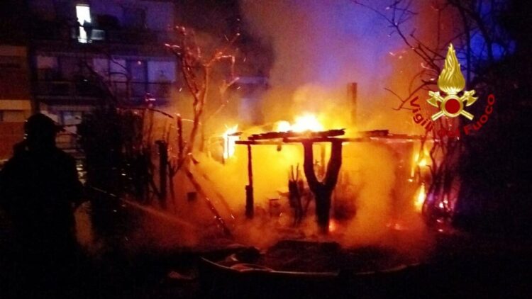 Padre e figlio uccisi dalle fiamme in podere a Chianciano Terme