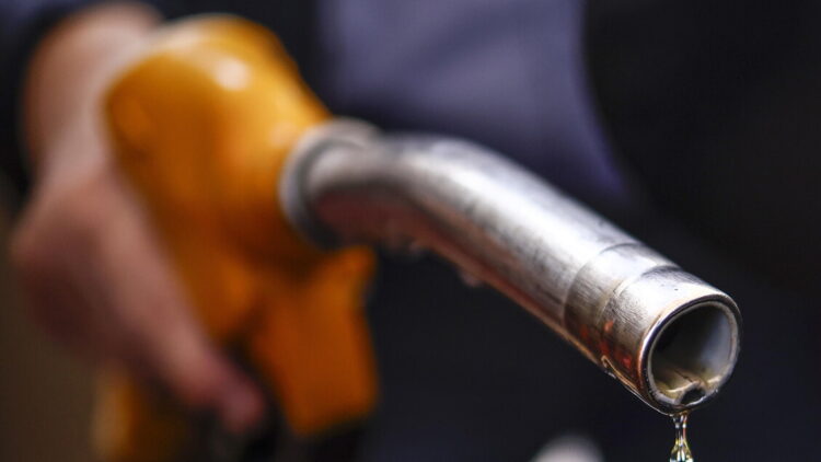 Il Wti scivola sotto i 90 dollari con la lente sull’accordo Usa-Iran