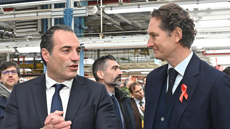Elkann, ‘2025 difficile ma forte resilienza Stellantis, gettate basi per ripresa’