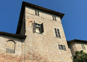 Uccide ex e compagno e si suicida, in un biglietto chiede ‘scusa per tutto’