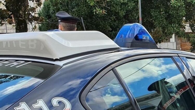 Segregata in casa dopo gli abusi ma riesce a scappare, un uomo in carcere