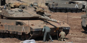 Idf, ‘primi raid contro Hezbollah dopo il cessate il fuoco in Libano