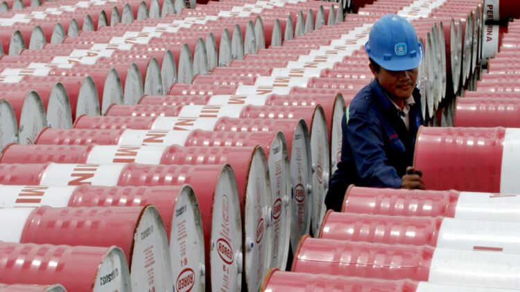 Il petrolio è in forte rialzo a New York a 88,21 dollari