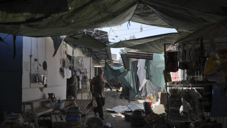 Kiev, ‘raid russo su un mercato a Nikopol, 5 morti e 19 feriti’