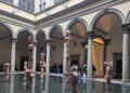 Installazione nel cortile di Palazzo Strozzi, tra Rinascimento e convivenza specie