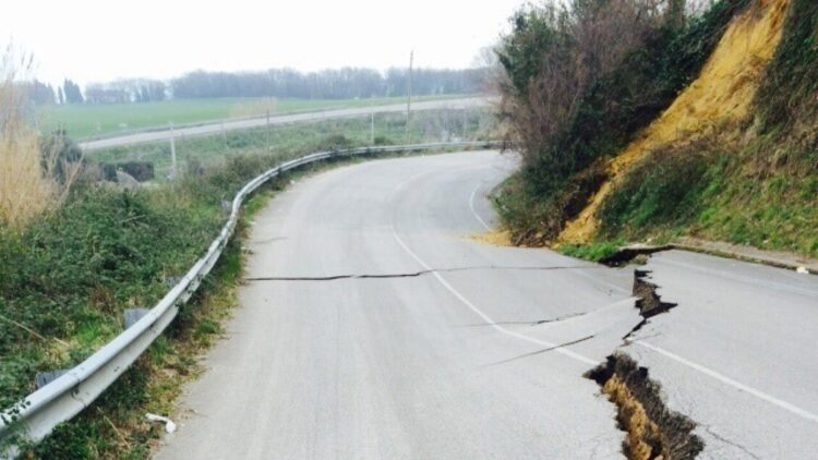 Si risveglia frana storica in Molise, alert lanciato dai sensori sulla A14