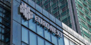 Borsa: la tregua in Libano non scalda l’Europa, Milano +0,6%