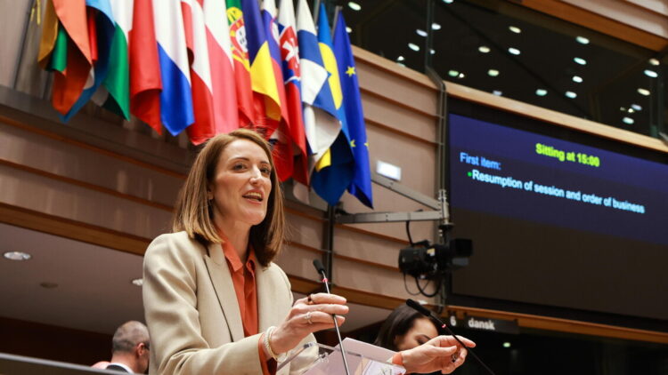 Metsola, ‘il Papa simbolo di coraggio, lo invito al Parlamento Ue’