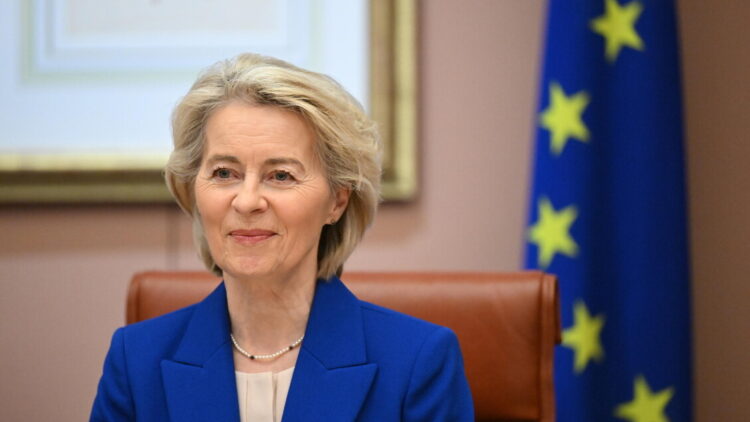 Von der Leyen, ‘chiusura di Hormuz un danno, ci sia libertà navigazione’