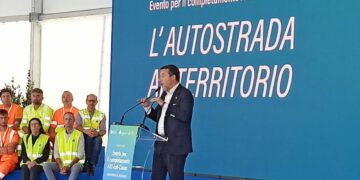 Salvini, ‘non chiudo l’Italia perché Bruxelles è comandata da cretini’