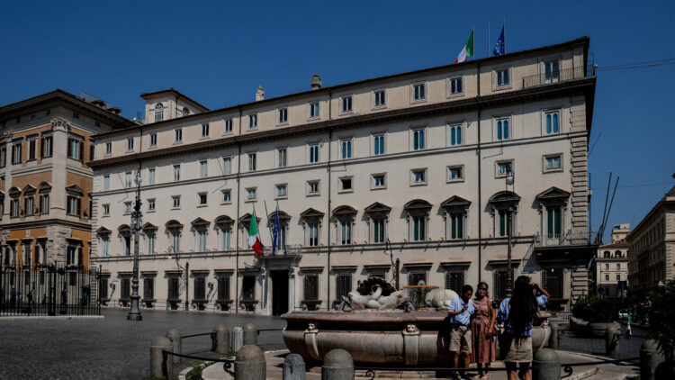 Fonti Chigi, sul riconoscimento facciale l’Italia rispetta le norme Ue