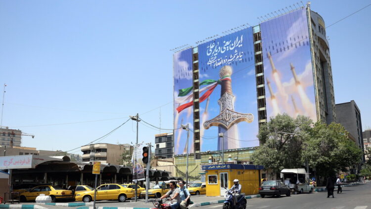 Kuwait, l’Iran prende di mira siti civili e infrastrutture vitali