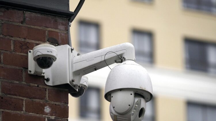 Il riconoscimento facciale nell’AI Act, dal divieto alle eccezioni