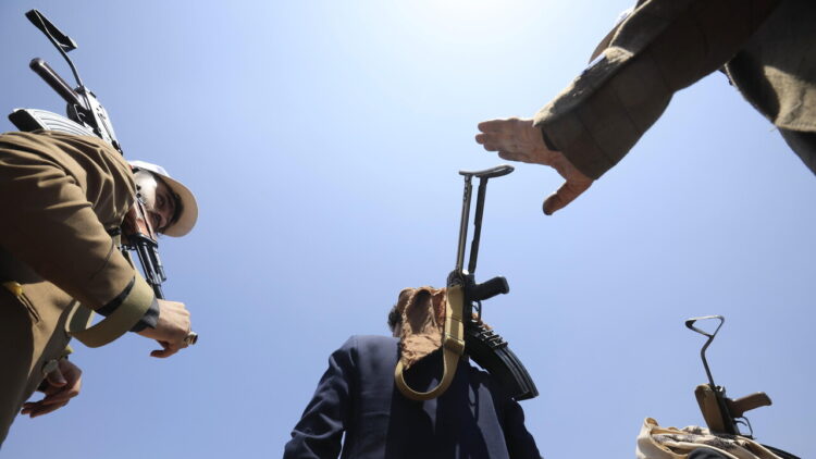 Ministro Yemen, ‘Houthi intendono imporre pedaggi nel Mar Rosso’