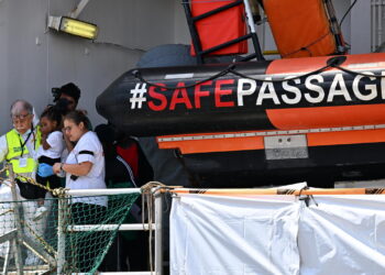Nave con migranti in arrivo a Ravenna, il sindaco ‘viaggio inumano’