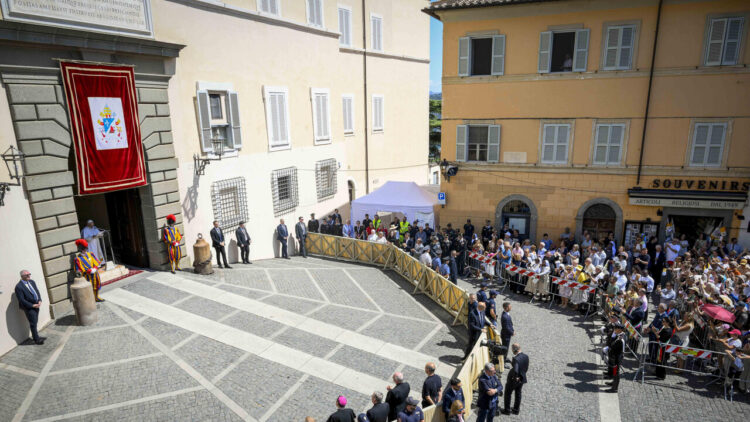 Il Papa, disuguaglianze e barriere sono insopportabili