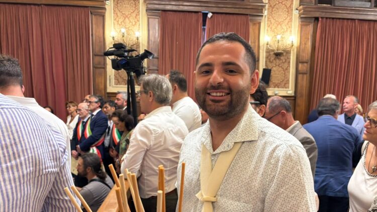Albanese diventa italiano nell’anniversario dello sbarco della Vlora