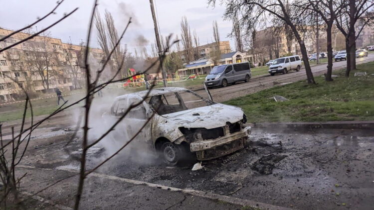 Zelensky, ‘almeno 3 morti e 14 feriti per i raid russi della notte’